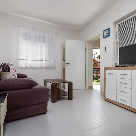 Fuer 2 Personen Ca 28 Qm In Pula, Istrien Istrische Riviera Apartment