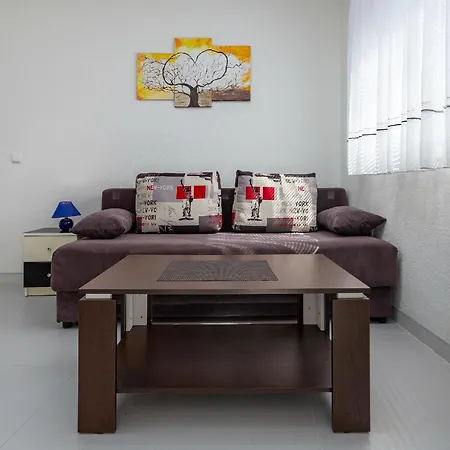 Apartment Fuer 2 Personen Ca 28 Qm In Pula, Istrien Istrische Riviera *
